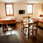 Pod Kostelem Апартаменты *