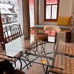Pod Kostelem Apartment *